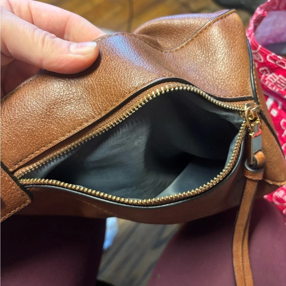 Elegant REALER Tan Vegan Leather Hobo Crossbody Bag